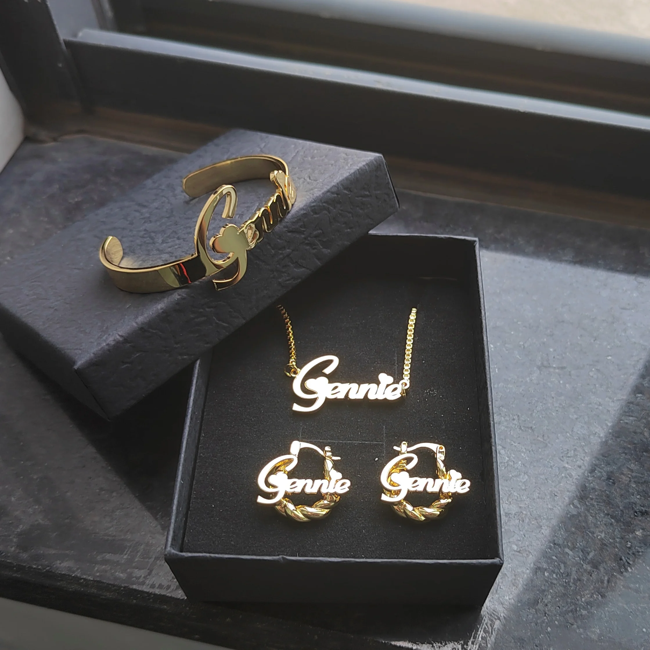 Рисунок 4 - Набор ювелирных изделий HIYONG с именем на заказ