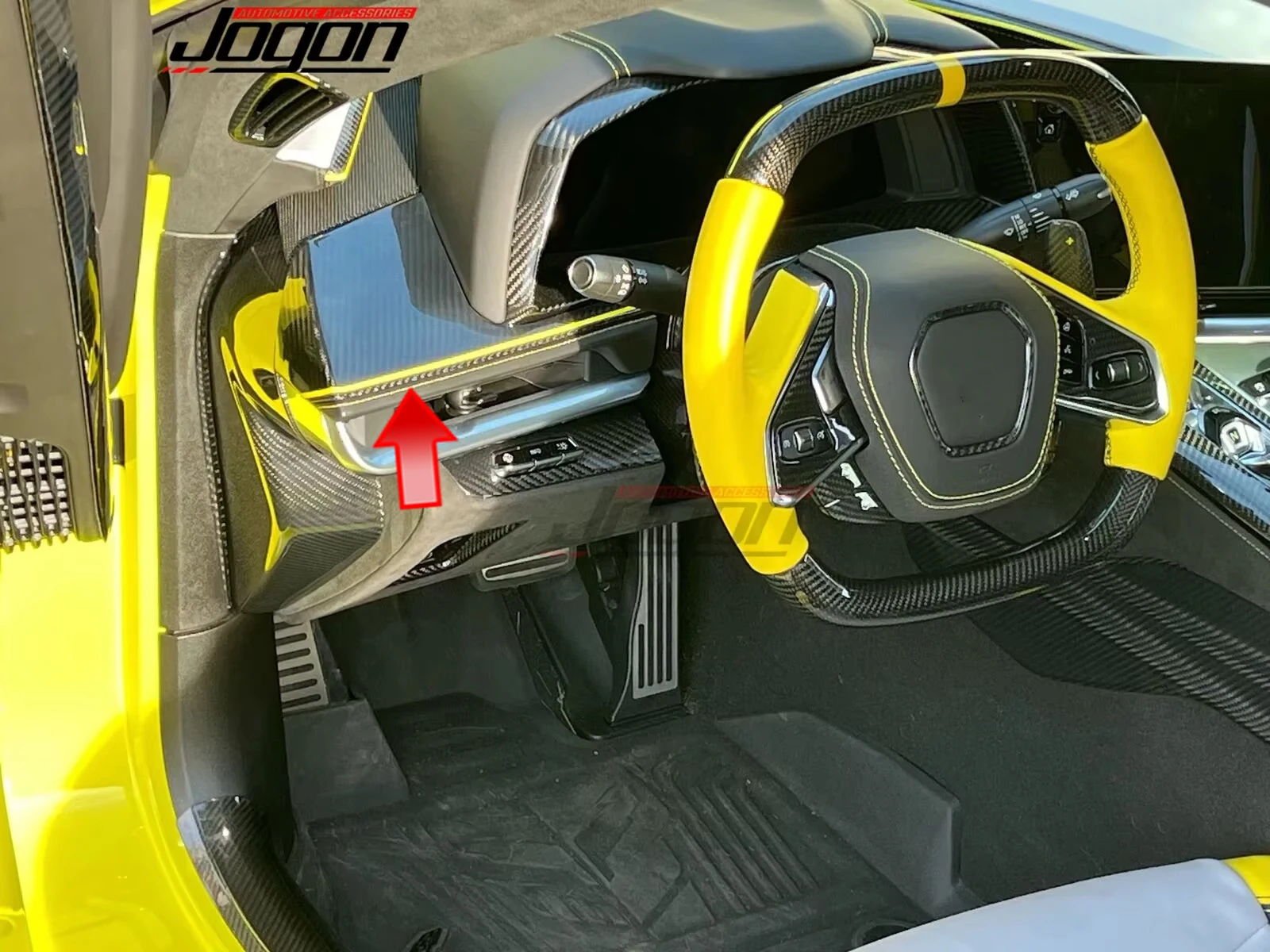 Фото Защитная накладка на центральную консоль и приборную панель для Chevrolet Corvette C8 Stingray Z51 ZR1 Z06 Z07 E-Ray 2020+ №1