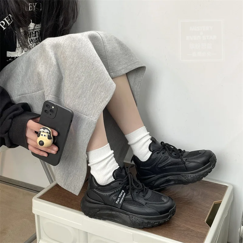 Women's sneakers, ultra-light running shoes, casual shoes, fashion trend, new women's shoes, breathable board shoes