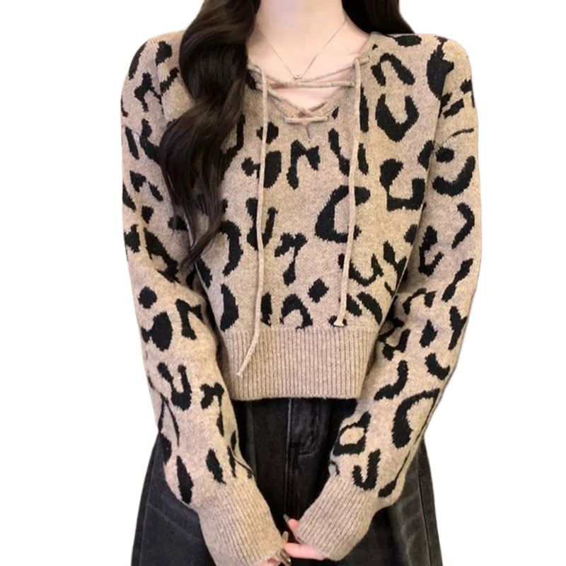 Design Strap V-neck Leopard Print Long sleeve Soft Glutinous Knit Women Winter New Casual All-matching Straight Crop Sweater