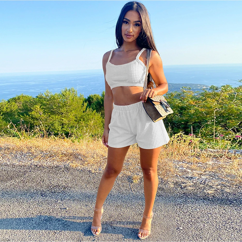 

Женский спортивный костюм из двух предметов, летний укороченный топ на бретелях-спагетти и велосипедная короткая одежда с эластичным поясо...