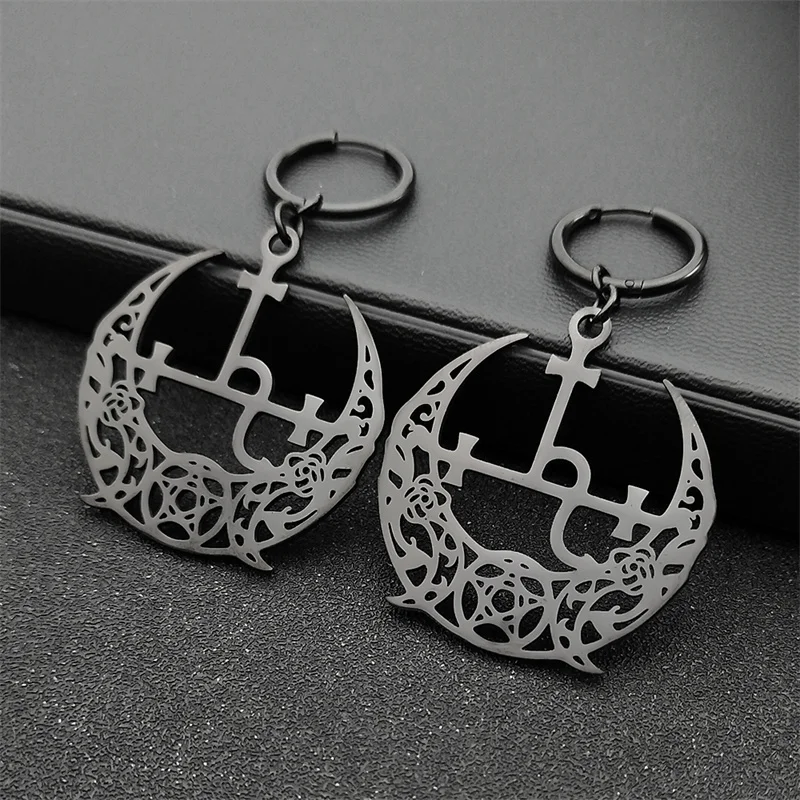 Серьги-гвоздики Золотого Цвета На Тему Викки С Тремя Лунными Половинками И