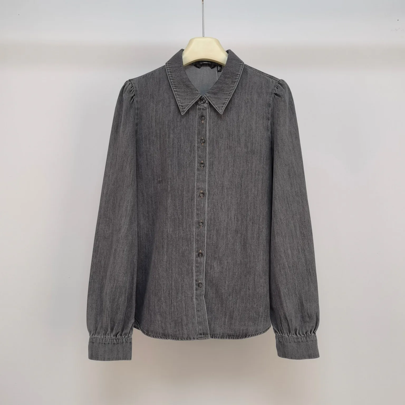 Весна 2024 универсальная модная серая однобортная джинсовая рубашка Shifani топ 3f32249