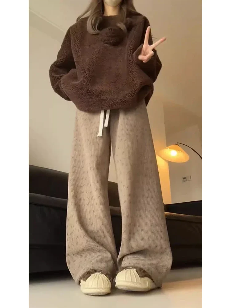 Вельветовые широкие брюки зимние утепленные драпированные с высокой талией и