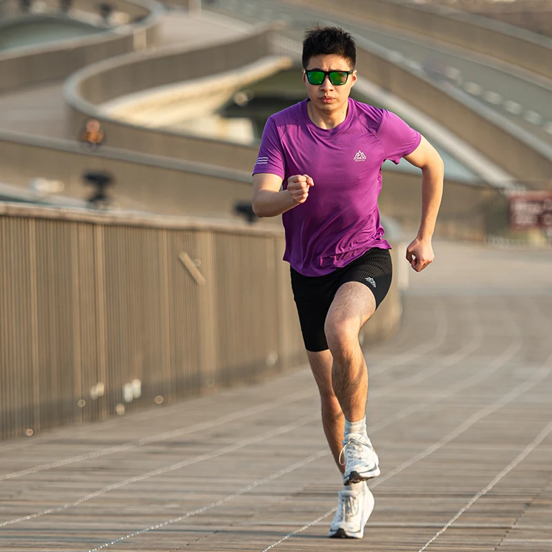 AONIJIE Men's Spring Summer Running Quick Drying Sports Tees Breathable Polyester T-shirt Gym Short Sleeve FM5125
