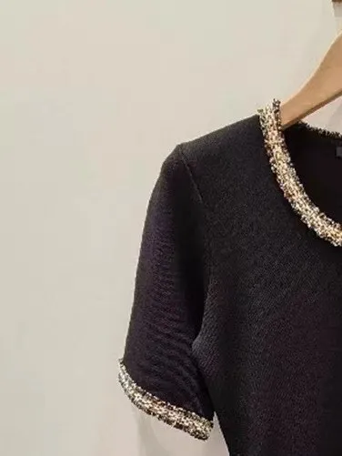 Женское трикотажное мини-платье с люрексом ТРАПЕЦИЕВИДНОЕ ПЛАТЬЕ круглым