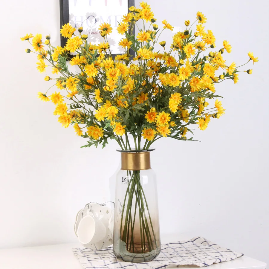 

5pcs Lilac Chrysanthemum Artificial Daisy Bouquet Home Living Room Decoration Wedding Venue Layout Props Simulation Fake Flower