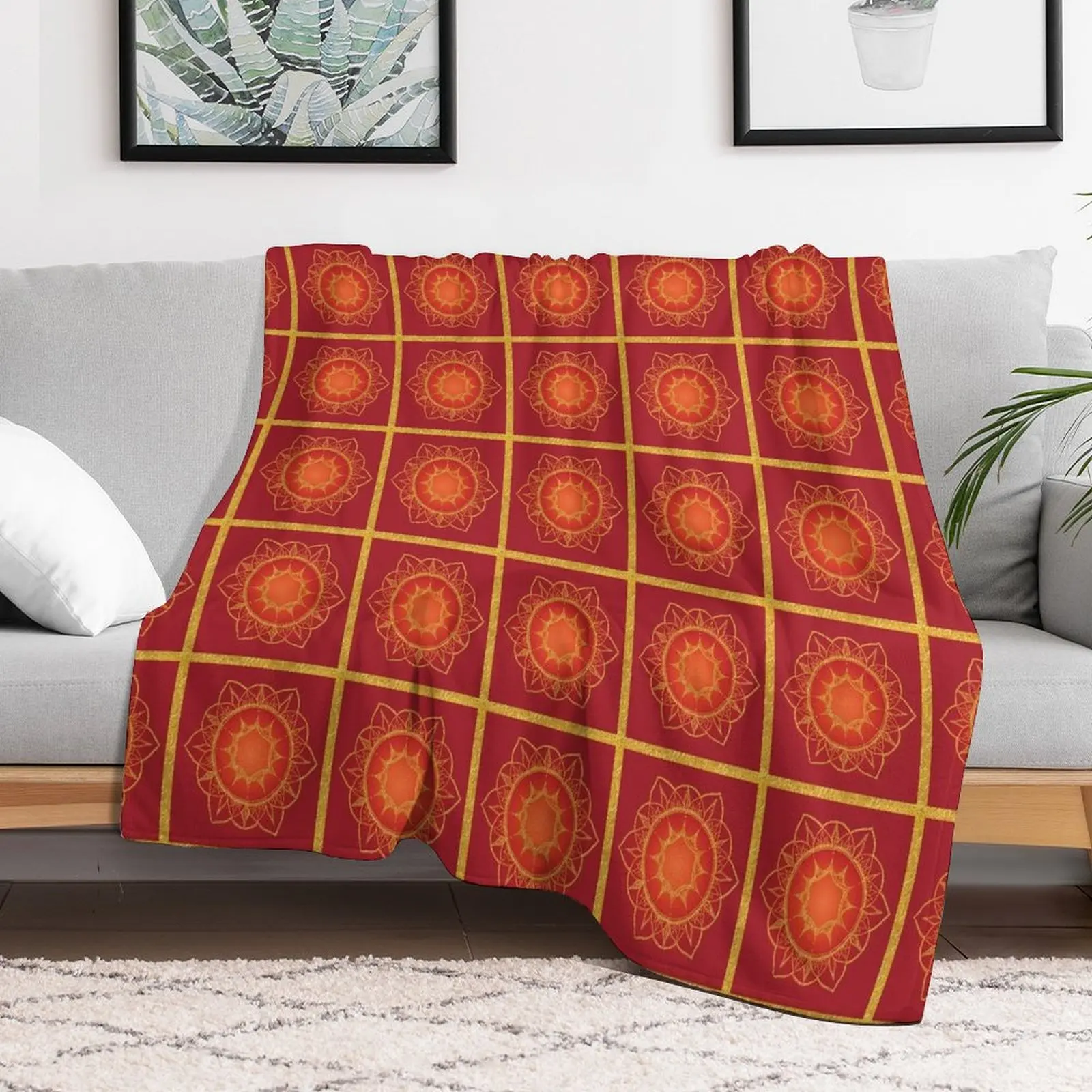 Пушистое одеяло Red and Gold Mandala
