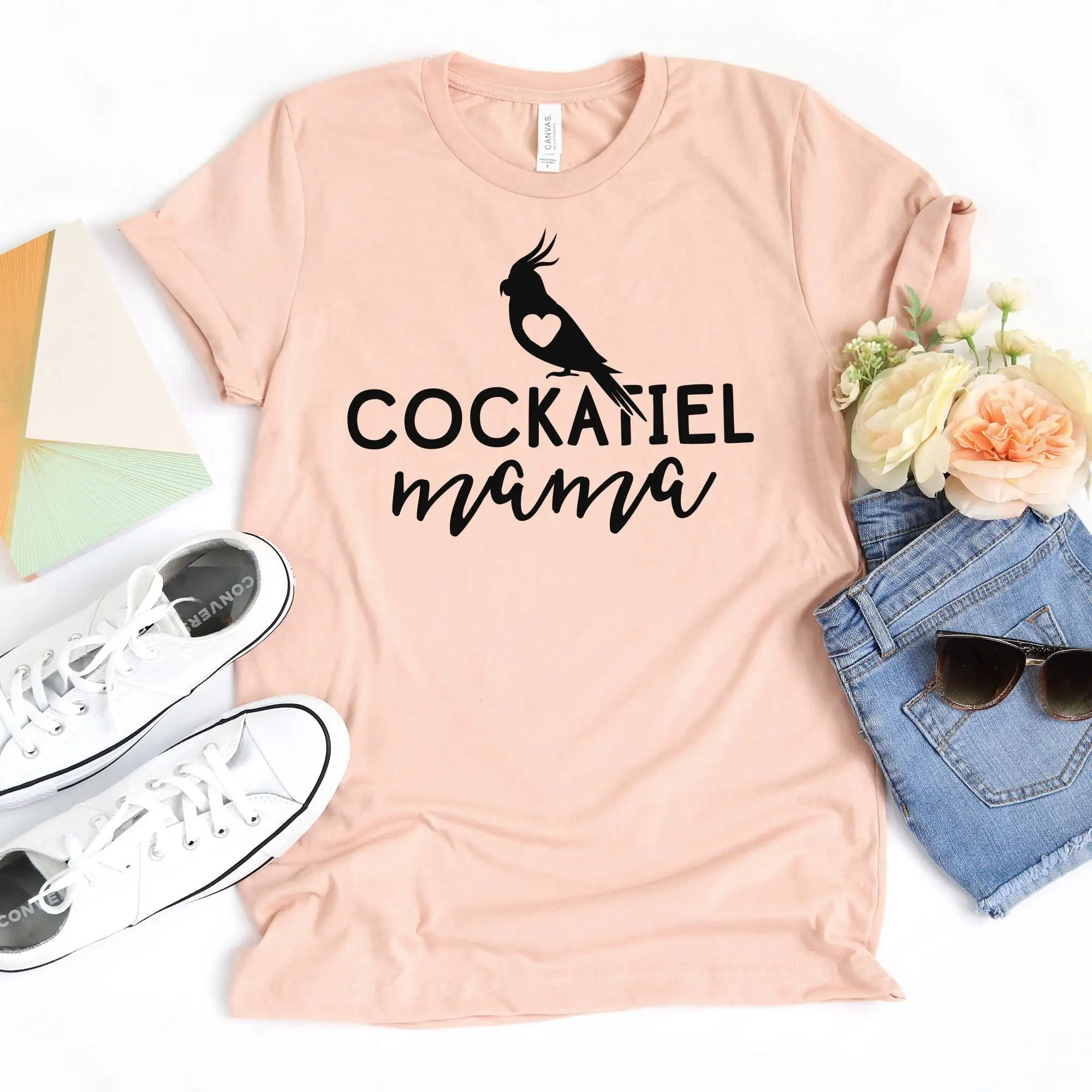 Футболка Cockatiel Mama Bird For Her Birb Lover Parrot