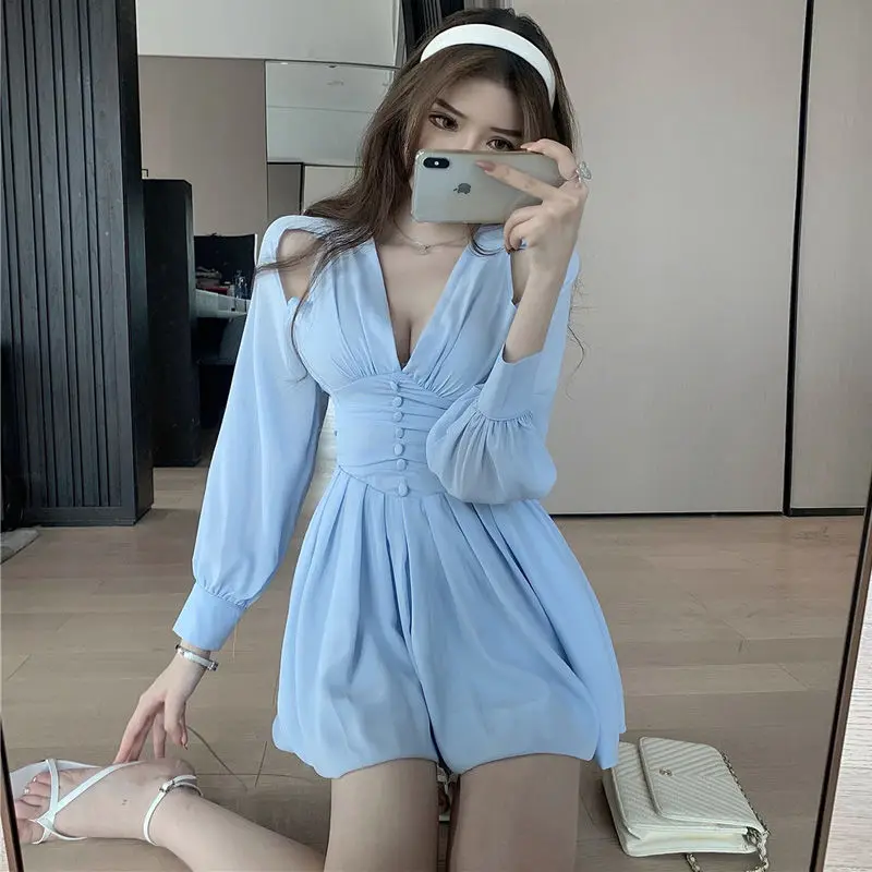 

Ge Ge Home Autumn Net Red Sexy V-neck Chest Display Long Sleeve Hollow Out Pleated Skirt Slim Button Big Swing Dress