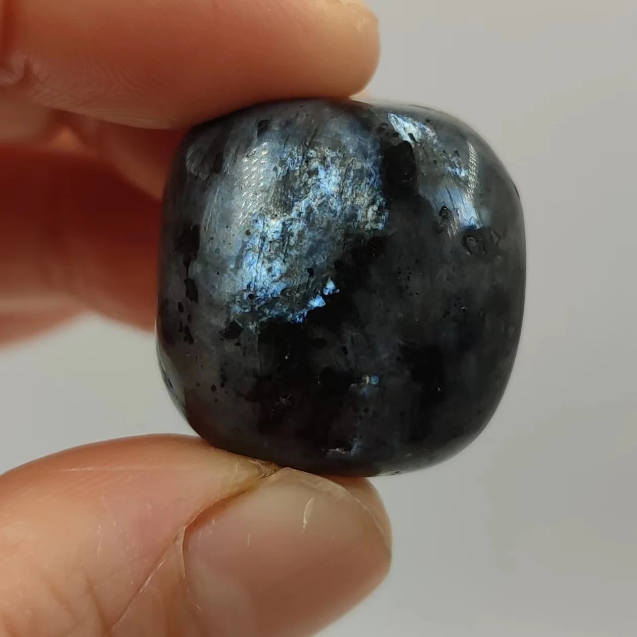 

1 шт., натуральные зеркальные камни, кварцевые кристаллы