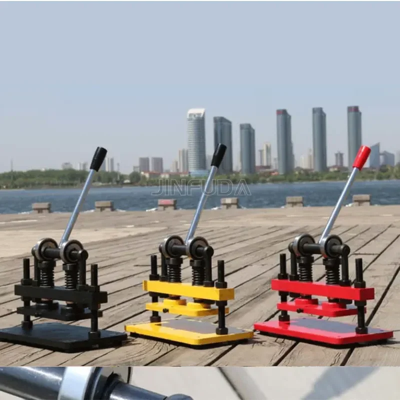 Малогабаритная штамповочная машина для резки образцов кожи