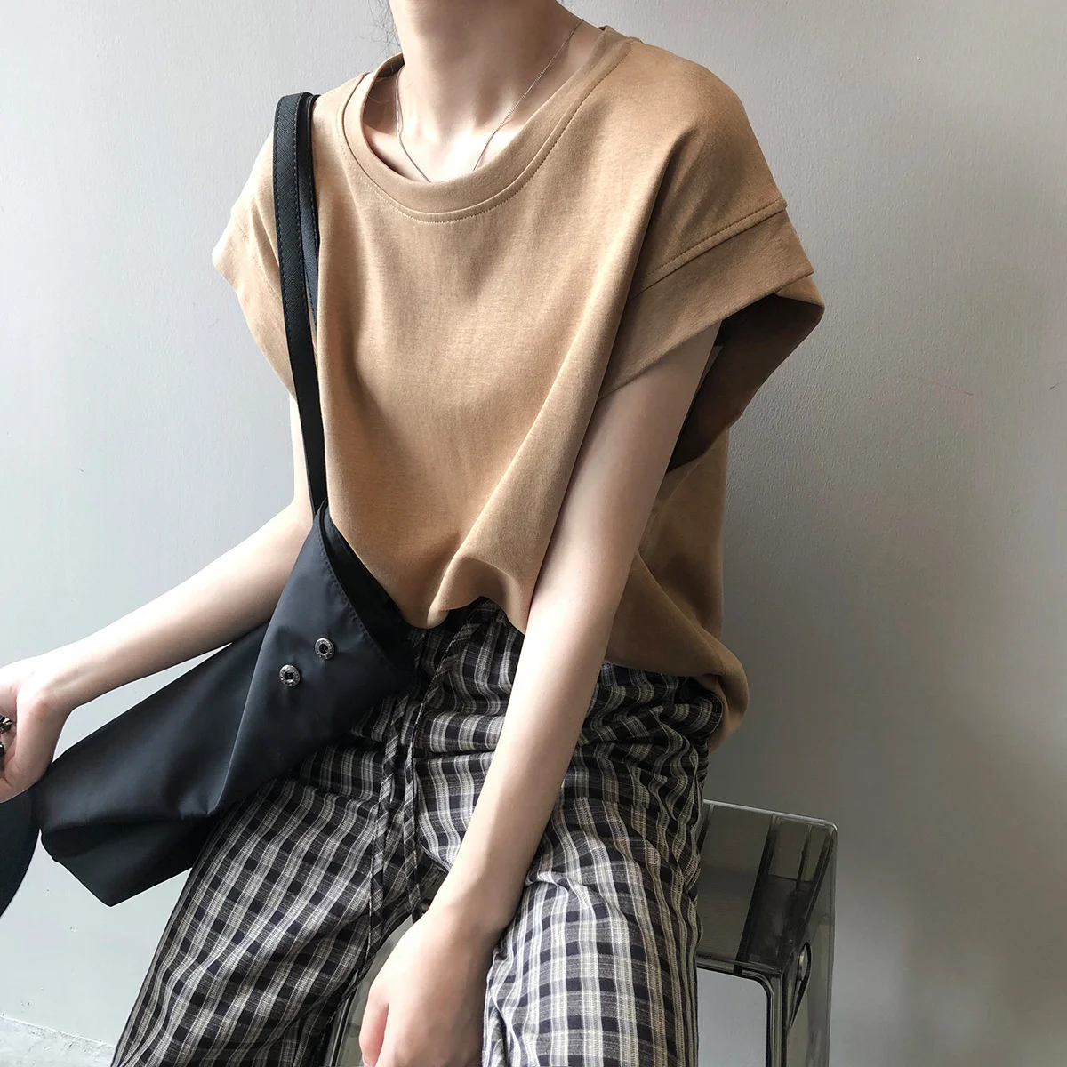 

Sleeveless Design T-shirt Women's 2022 Summer New Solid Color Round Neck Loose Thin Vest Top