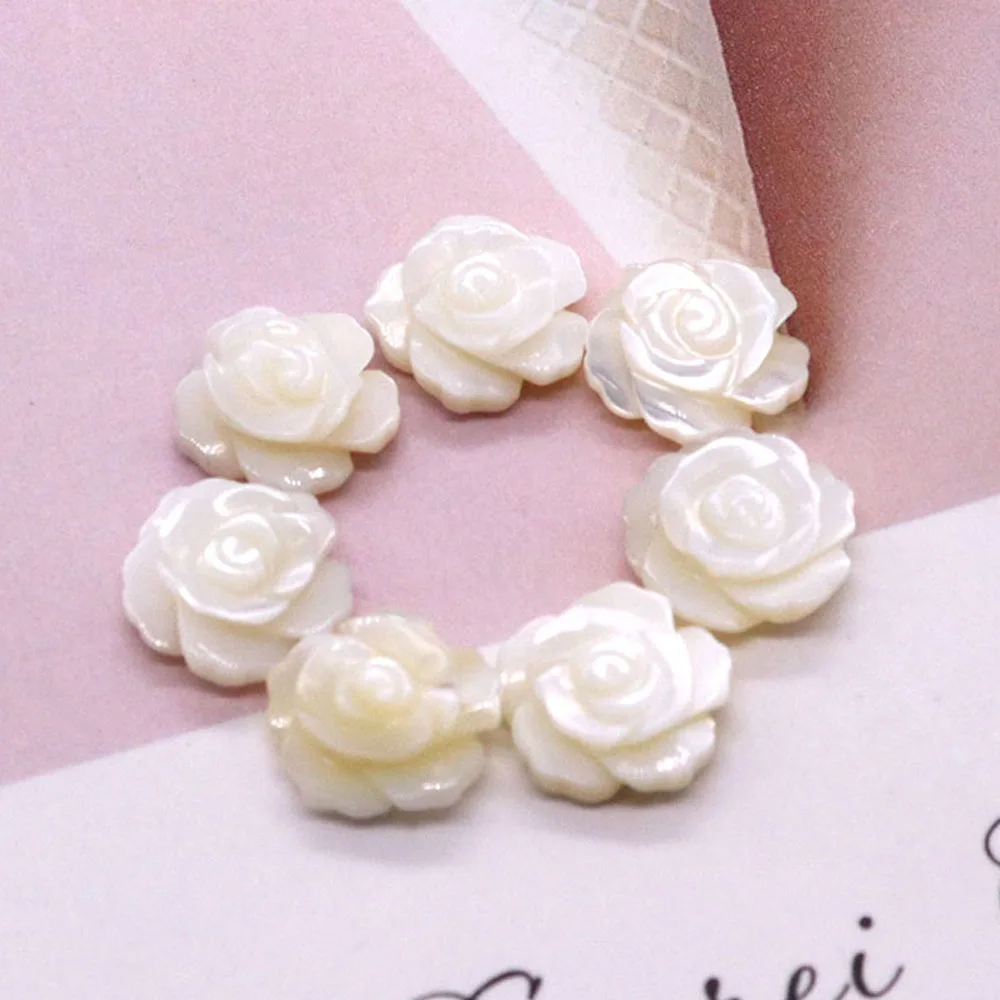 

Natural Rose Shaped White Pearl Shell Pearl Carving Handmade Seashell Pine Bead Jewelry Making DIY Ring Jewelry Accessories