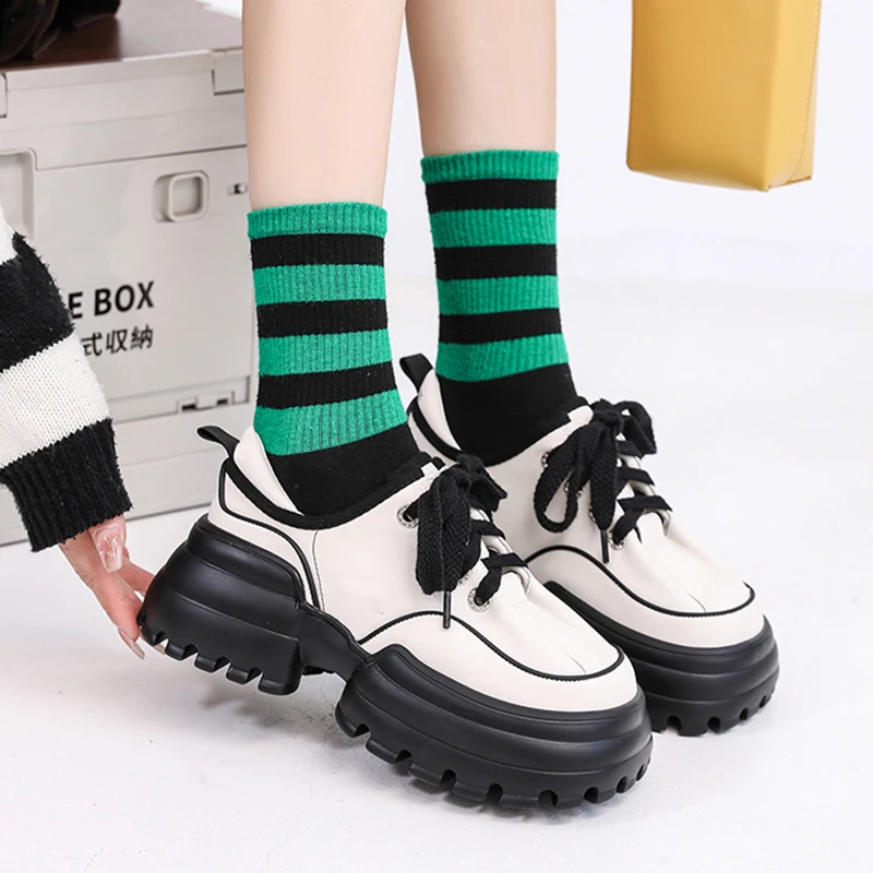 

Туфли-лодочки женские на платформе и толстом каблуке, из искусственной кожи