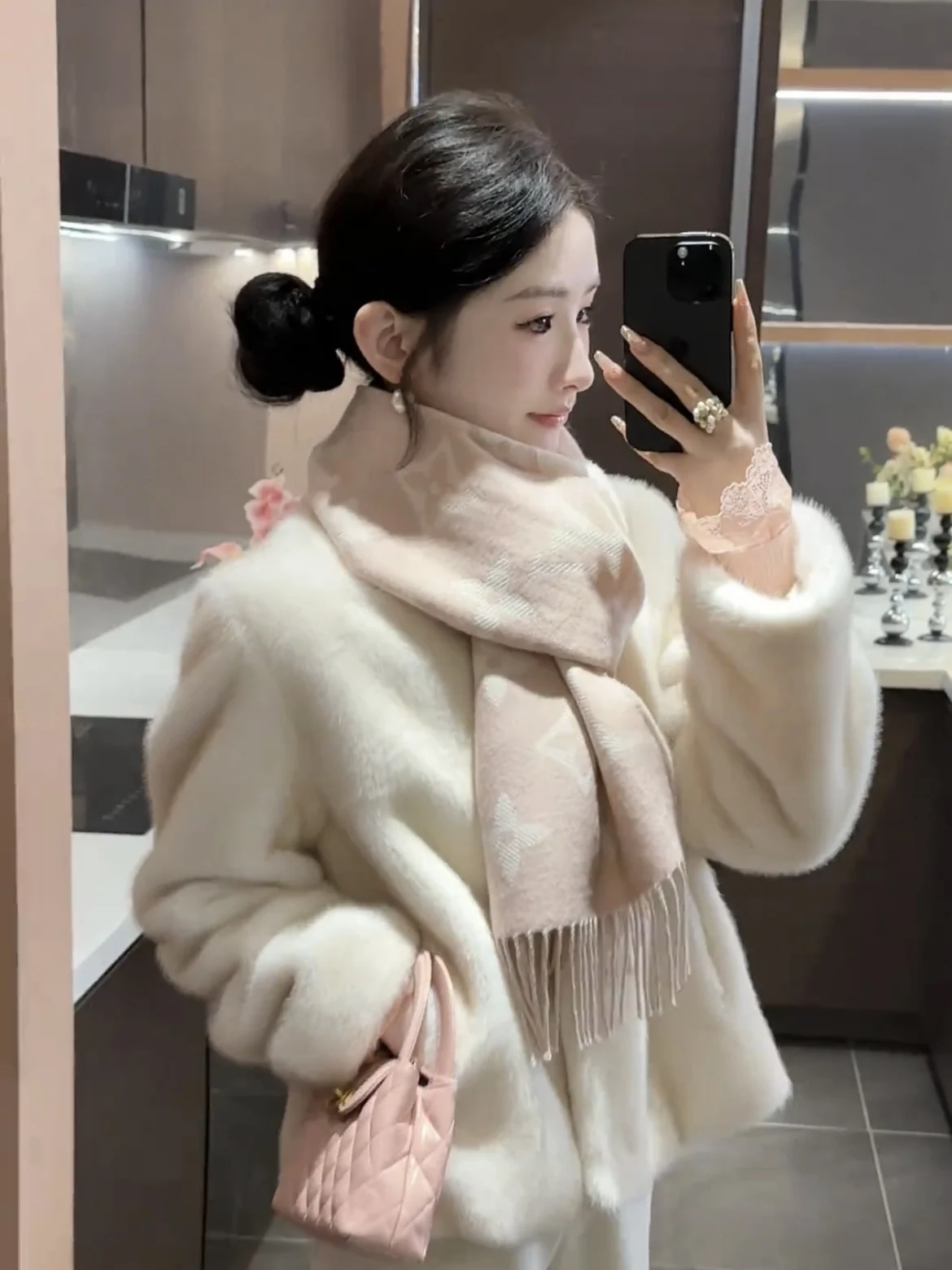 Популярные онлайн Celebri 2024 осенне-зимняя розовая норковая верхняя одежда с