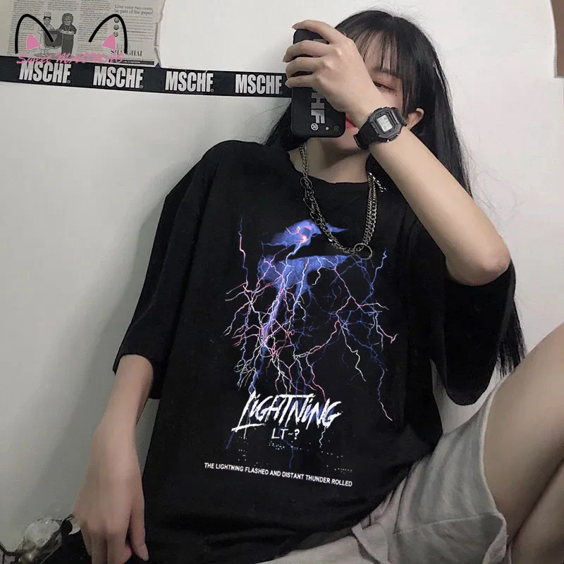 

Women T Shirts Harajuku Lightning Punk Goth Y2k Tops INFERNO Print Short Sleeve Hip Hop Streetwear Tops Loose Casual Tee Shirts