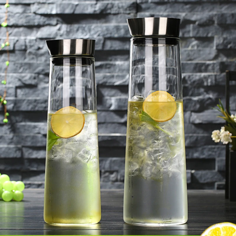 

1/1.5L Heat-Proof Thickened Glass Kettle with Stainless Steel Lid Carafe Water Bottle for Hot/Cold Water Juice Kitchen Bar