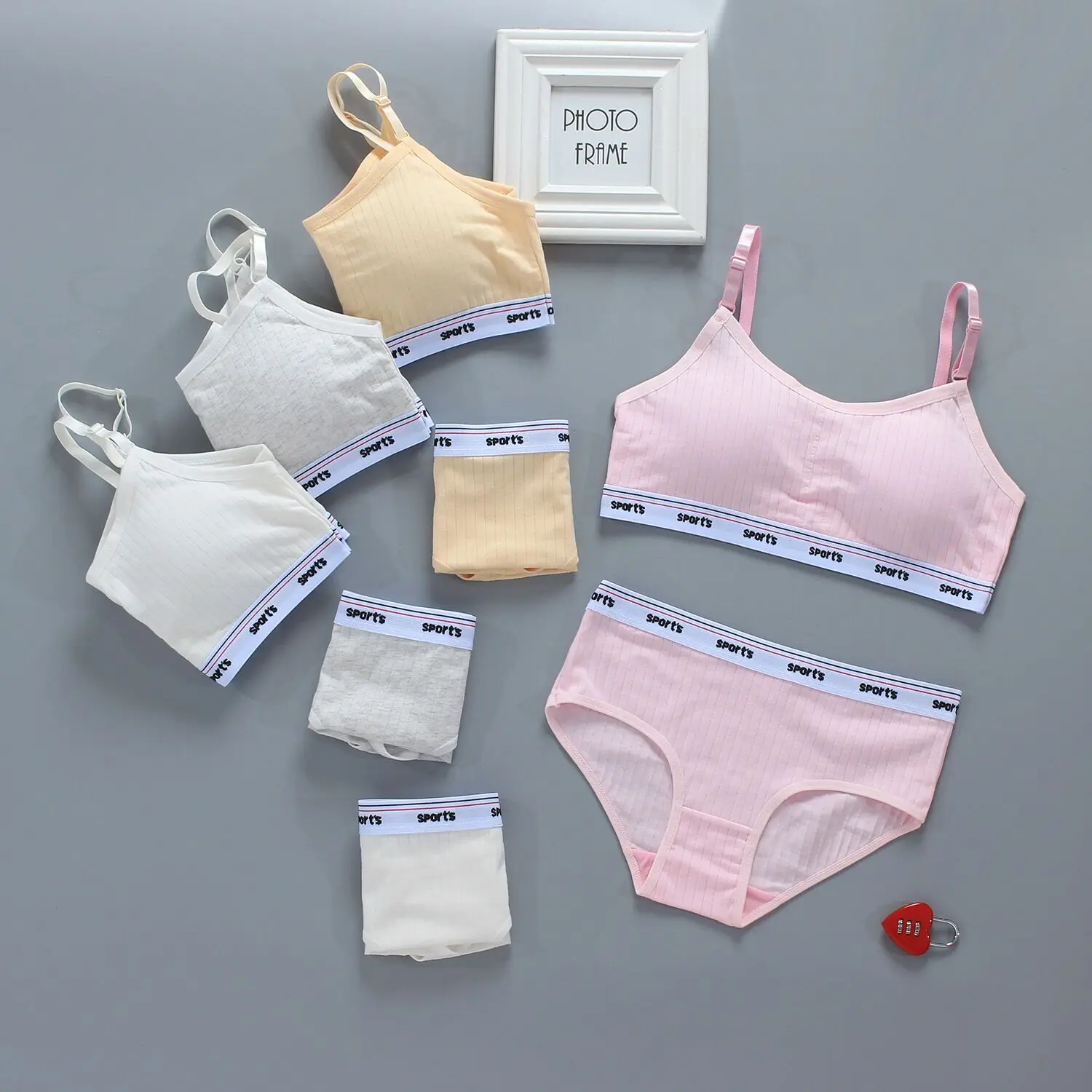 

Girls Training Bras Panties Kids Cotton Underwear Sets Teens Students Bra Vest and Panties Wireless Girls Sports Bra 8-16Y