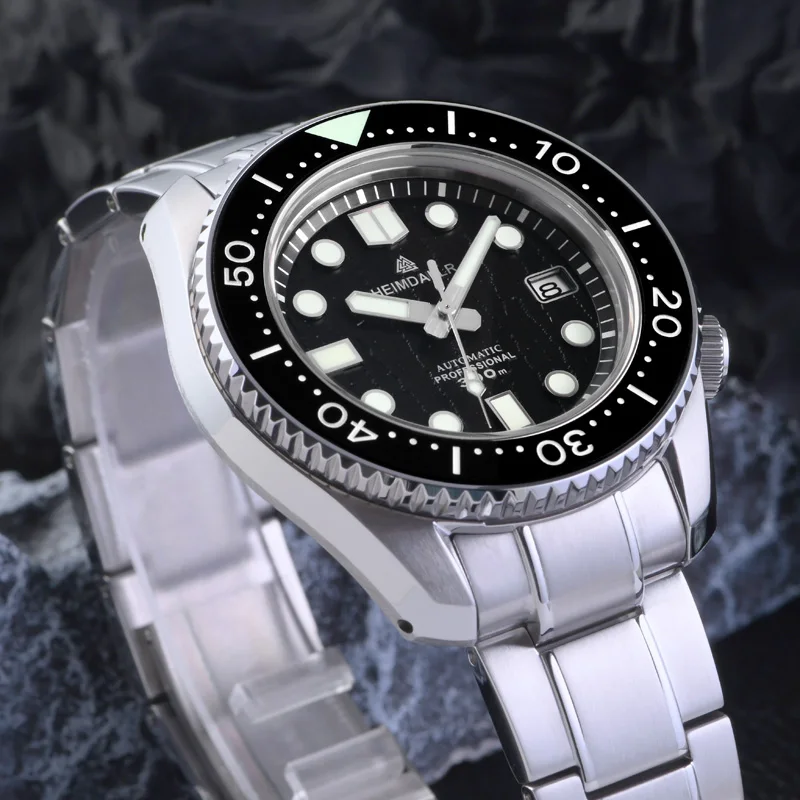 Фото Мужские часы Heimdallr MM300 Diver, водонепроницаемые до 30 АТМ, с сапфировым стеклом, светящимся покрытием C3, сталью 316L, автоматическим механизмом NH35, браслетом из 3 звеньев. №3