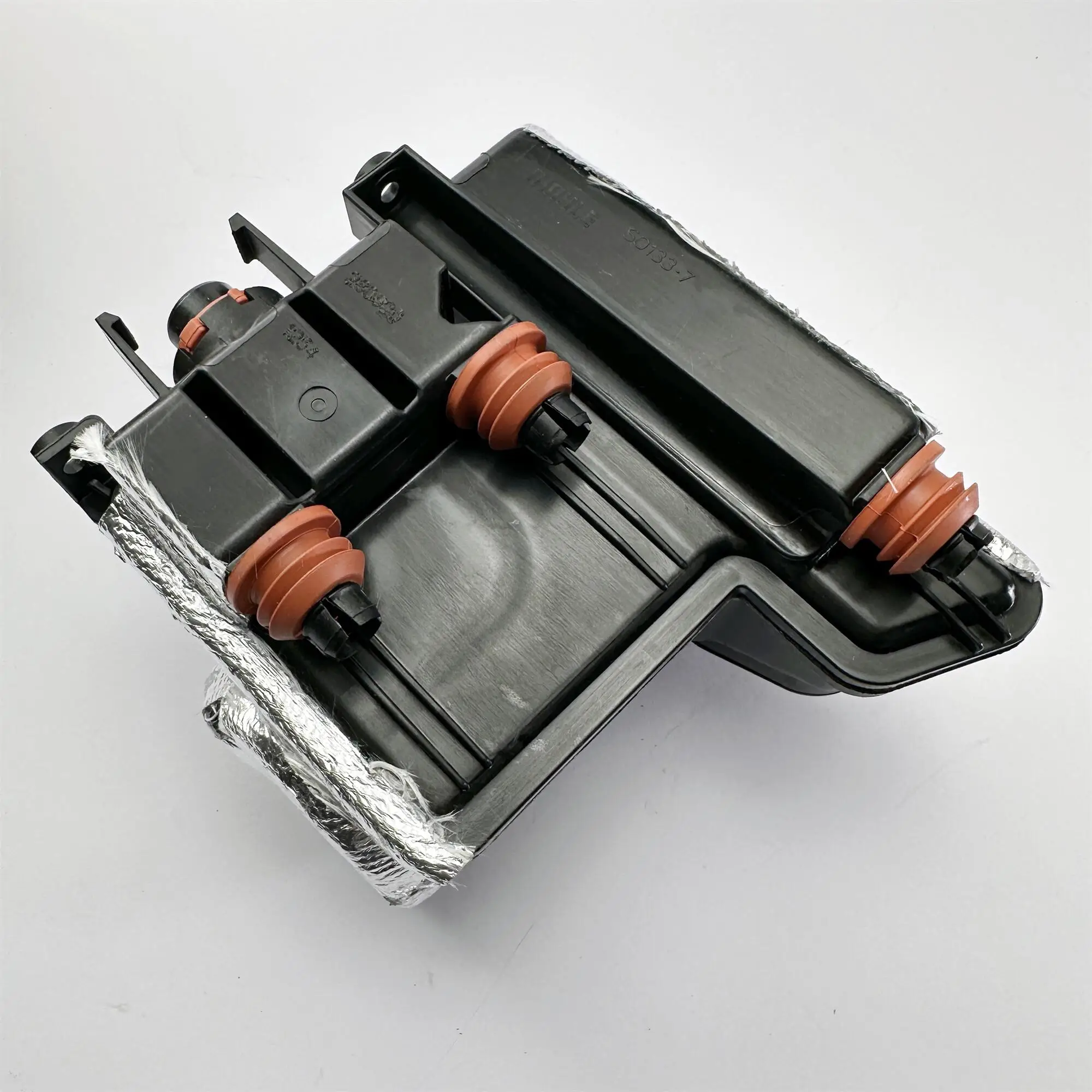 

Клапан вентиляции картера двигателя 079103542E 079103542B 079103542D для A6/S6 C7 2012-18, A7/S7 Sportback 12-18, A8L/S8 D4