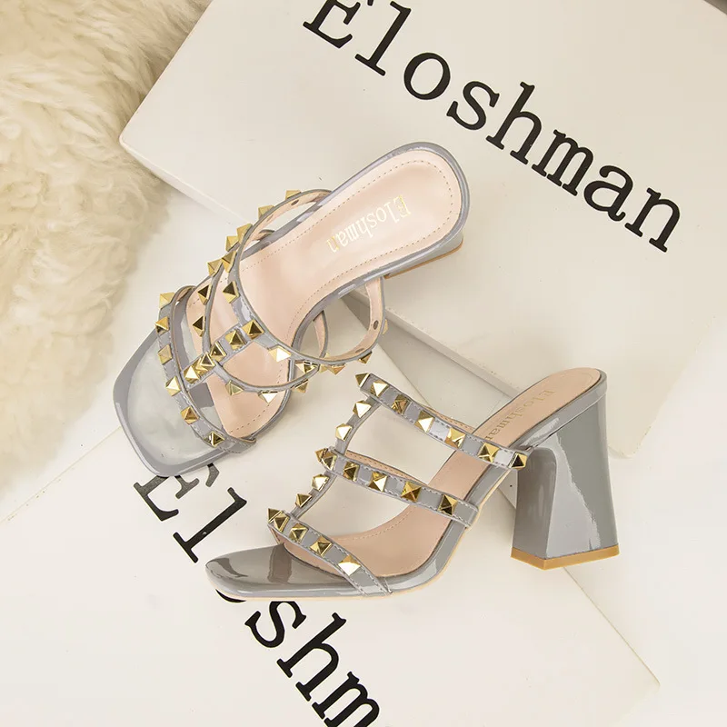 European and American style simple square-toe open-toe slippers stiletto heel, high-heeled pointed studs, one-line women's sanda