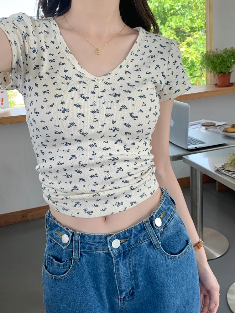 

8Colors Summer korean style short sleeve crop top Skinny Floral/Soild V neck Slim T-Shirts womens tee shirt femme (X2446)