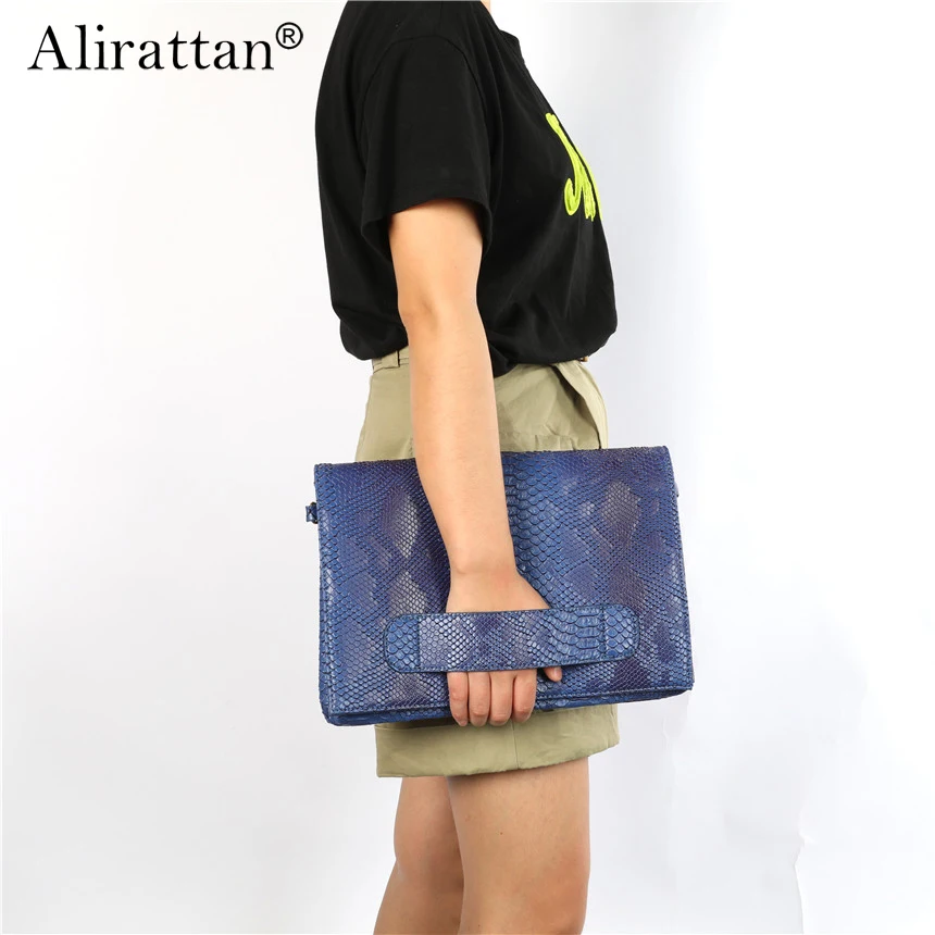 

Alirattan Blue Bags for Women Clutch Bag Newly Snake Wrist Bag Original Girl Handbag Snake Banquet Envelope Evening Bag