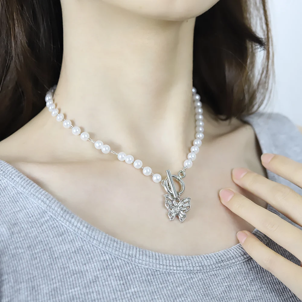 

Pearl Beads Chain OT Buckle Butterfly Pendant Necklace For Women Summer Holiday Gift Women's Punk Neck Fashion Choker Necklace