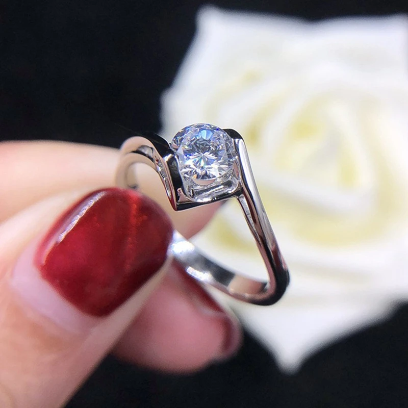 

Chic Minimalist Fashion Round Cut White Cubic Zirconia Diamond Rings For Women Silver Color Jewelry Wedding Band Engagement Gift