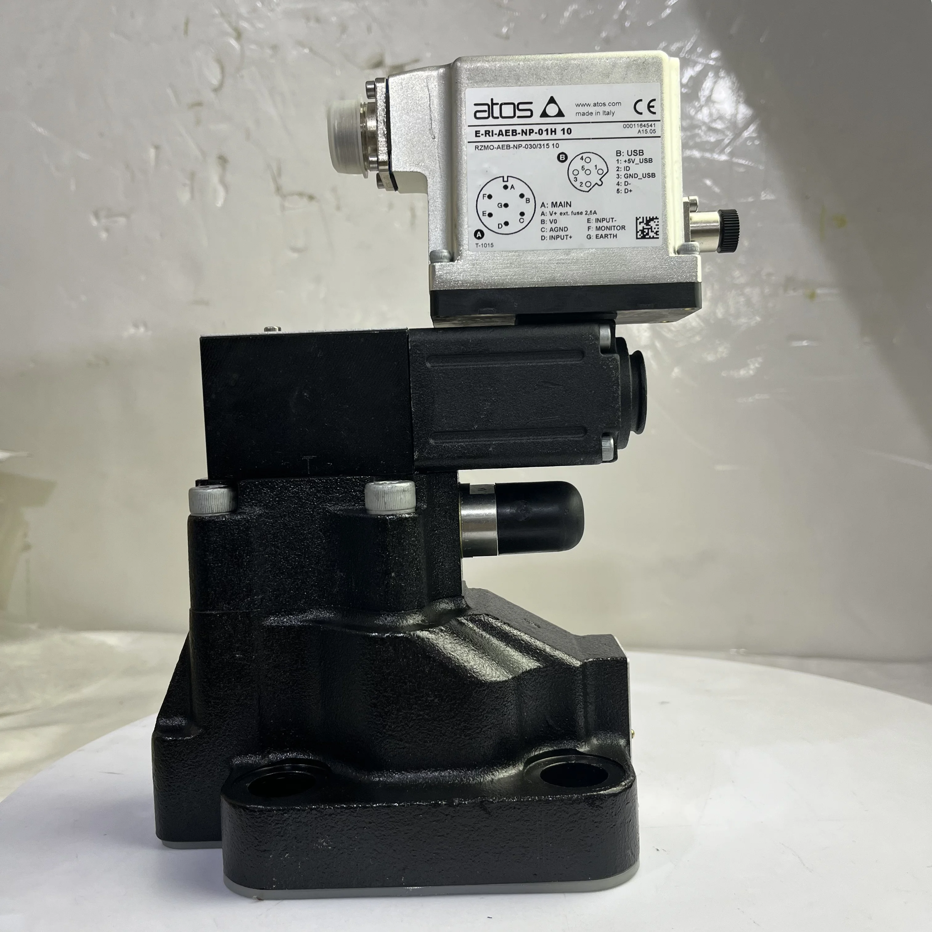 Пропорциональный клапан лучшего качества и оригинального RZMO RZMO-P1AEB-NP-010/350/I 10