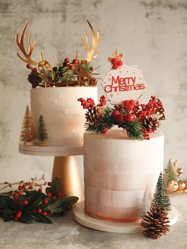 

2023 Merry Christmas Cake Topper Golden Deer Elk Antler Pine Cone Dead Branch Garland Pine Tree New Year Baking Cake Decoration