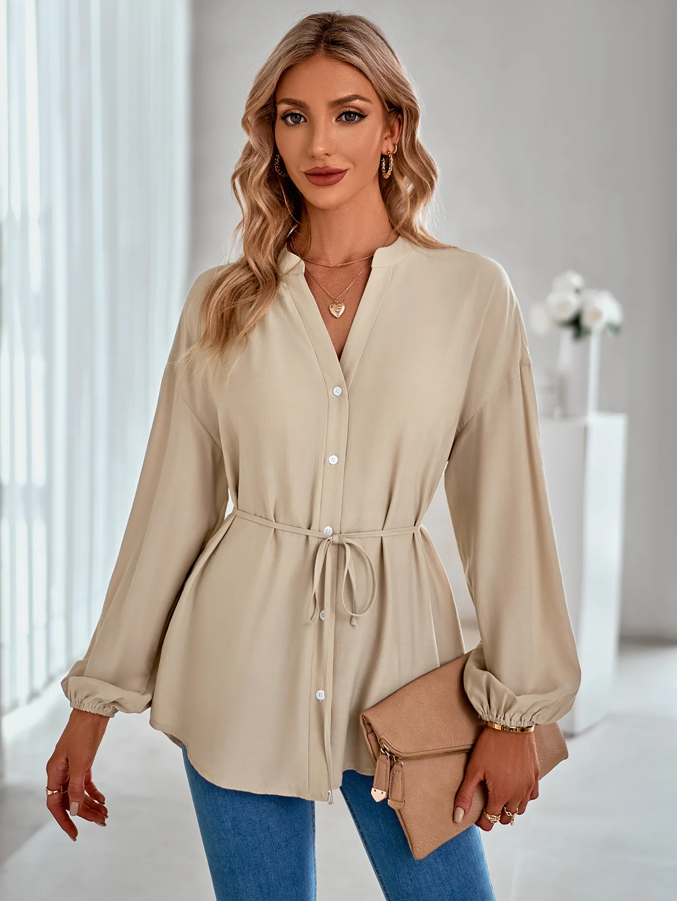 

Autumn and Winter New Women's Casual Solid Color Standing Collar Waist Shirt Top for Commuter Women's Daily Basic Versatile