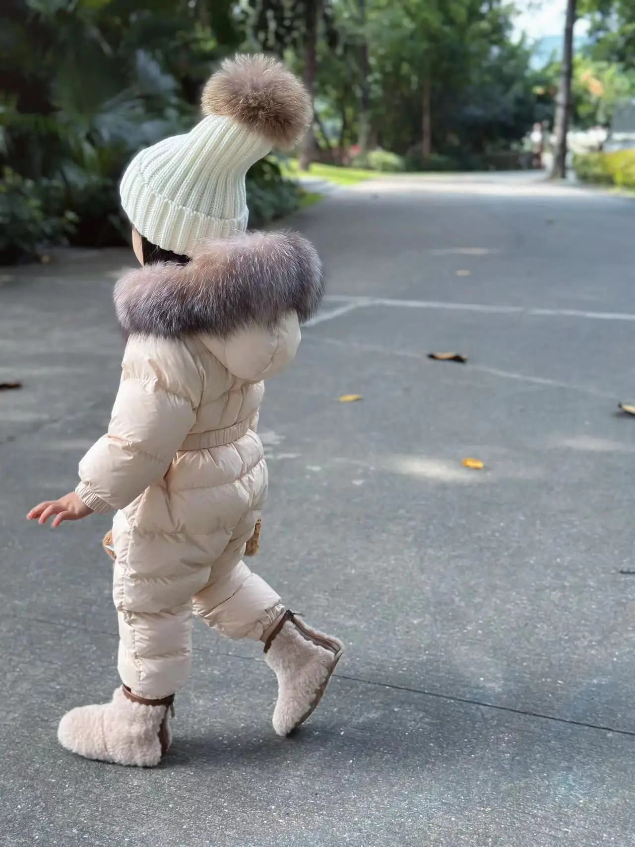 Рисунок 2 - Новинка 2023, Детский Теплый комбинезон на утином пуху