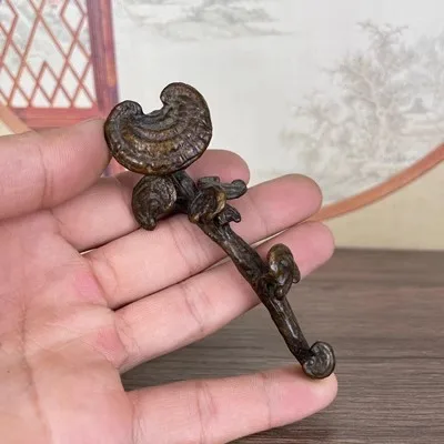 

Изысканные антикварные медные маленькие украшения Lingzhi Ruyi
