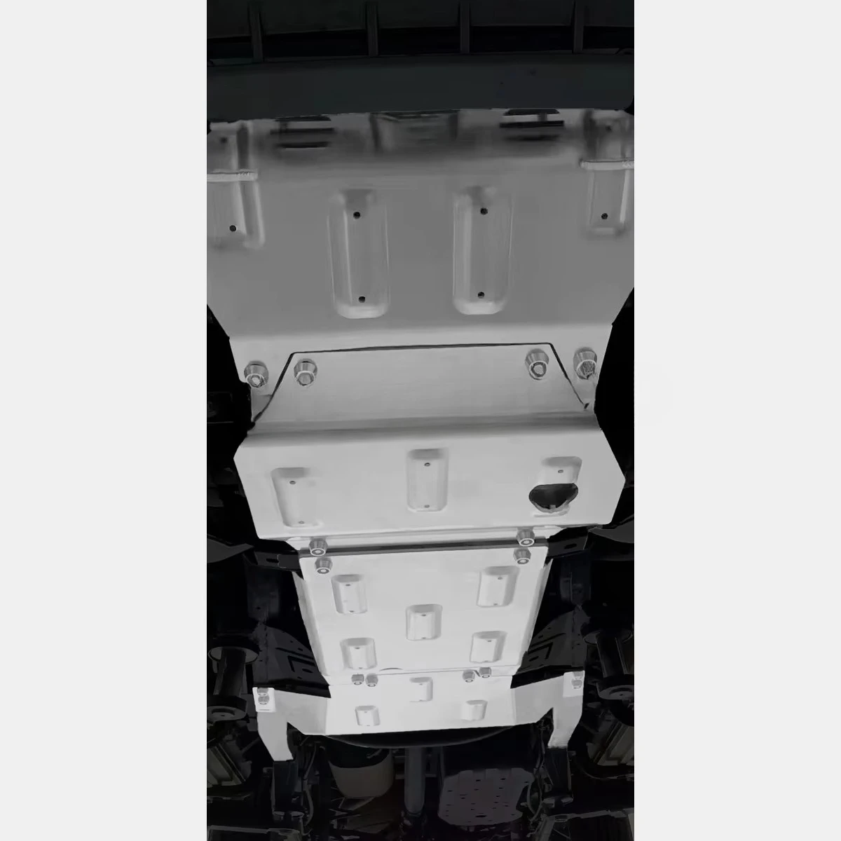 Фото Прочная защита днища из алюминиево-магниевого сплава для Mitsubishi Pajero Sport V80 V90 4x4, аксессуары для шасси, броня, защитная пластина. №2