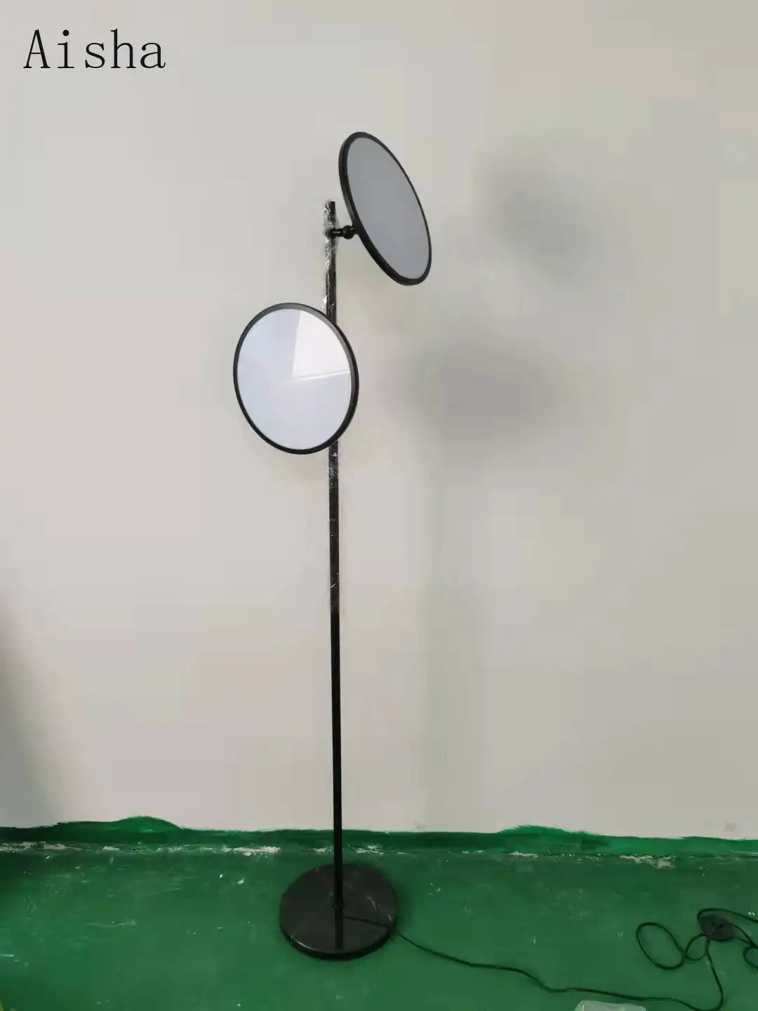Creative Floor Lamp Postmodern Iron Art LED Double Head Speaker Bedside Bedroom Living Room Decoration Lamps |