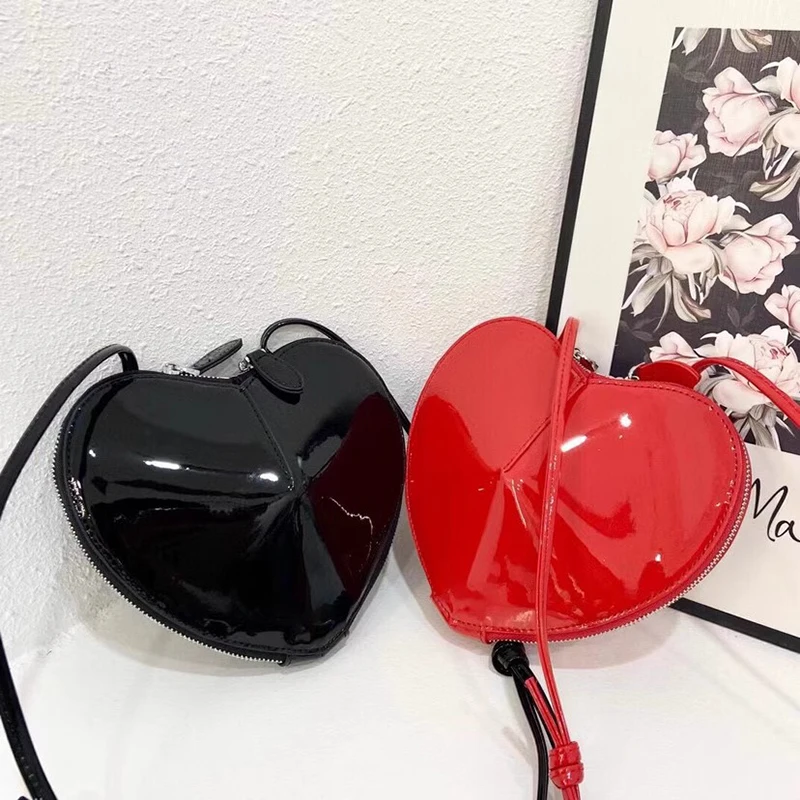 Женская сумка на одно плечо из коровьей кожи