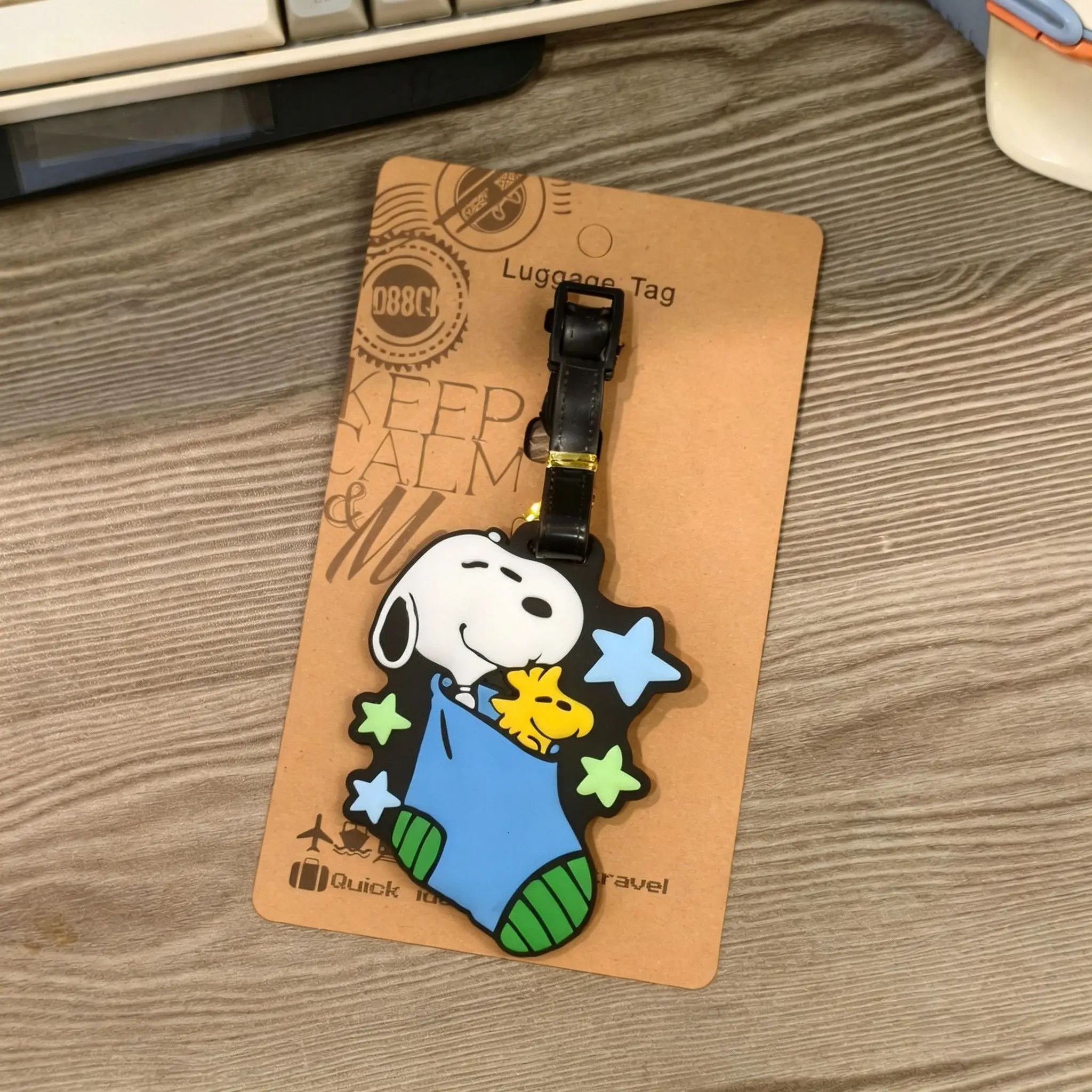 Фото Бирка для багажа PEANUTS Snoopy Travel Puppy Series, милая мультяшная бирка для чемодана, идентификационная бирка для сумки, держатель для идентификационной карты, регулируемый ремень, аксессуар для путешествий №3