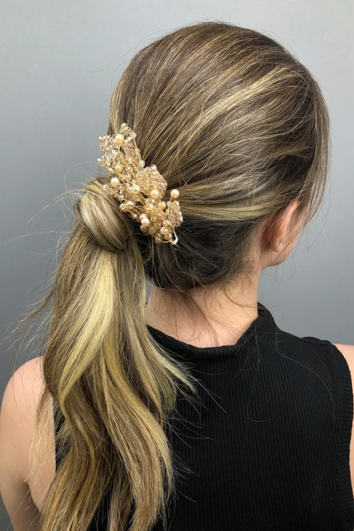 

Bridal Accessories Honey Color Leaf Pattern Crystal And Pearls Bridal Hair Accessory Wedding For Bride And Bridesmaids