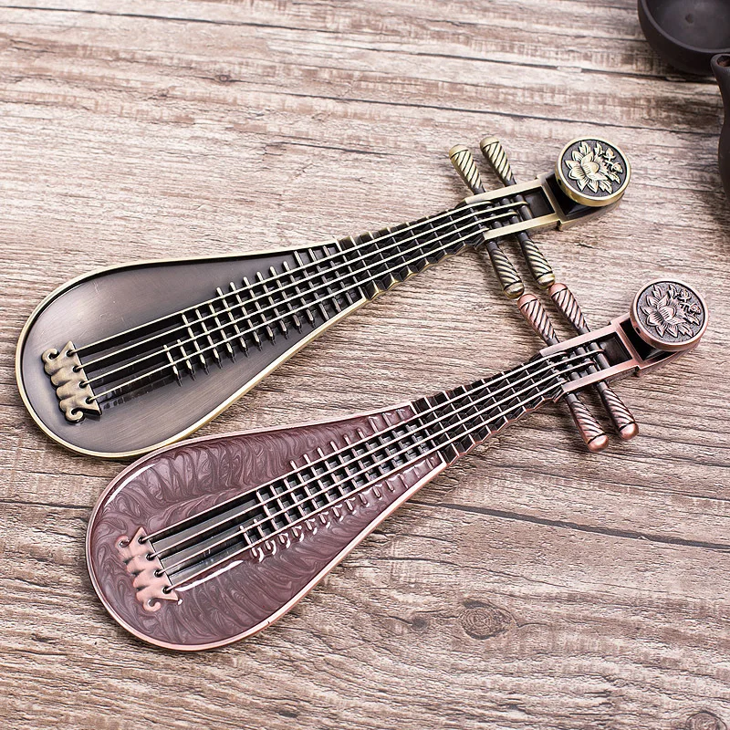 

Antique Bronze Pipa Shape Incense Burner Creative Home Decor Stick Incense Holder Teahouse Office Decoration Crafts Ornamen