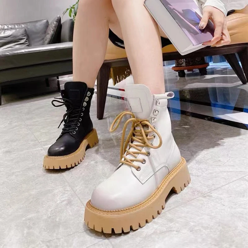 

Small Yellow Boots Leather Lace-up Rhubarb Boots Tooling Boots Outdoor Boots Motorcycle Boots Flat Big Head Slim Women's Shoes