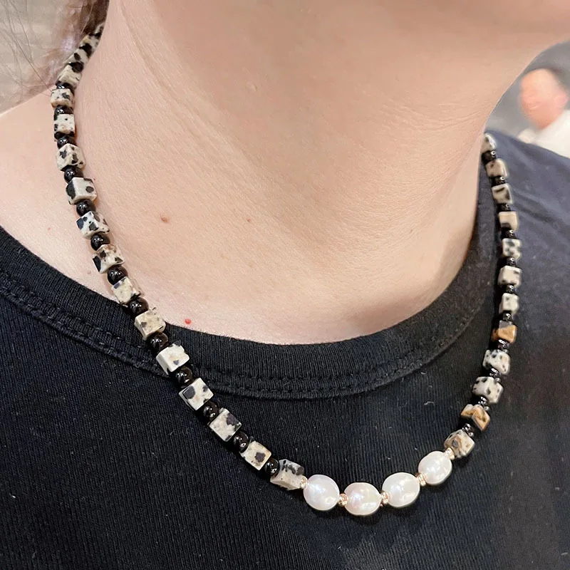 

2022 New Square Natural Stone Pearl Necklace Female Luxury Collarbone Chain Summer collares para mujer