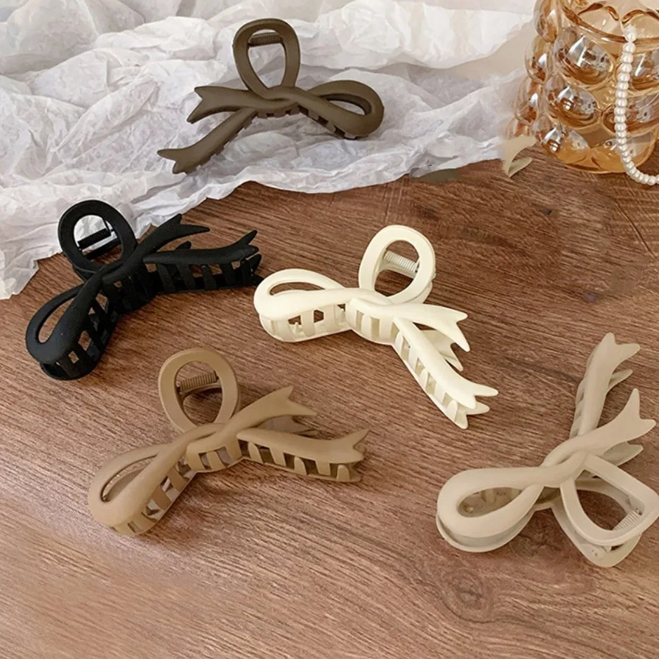 Резиновые матовые заколки для волос с бантом всесезонные пластиковые