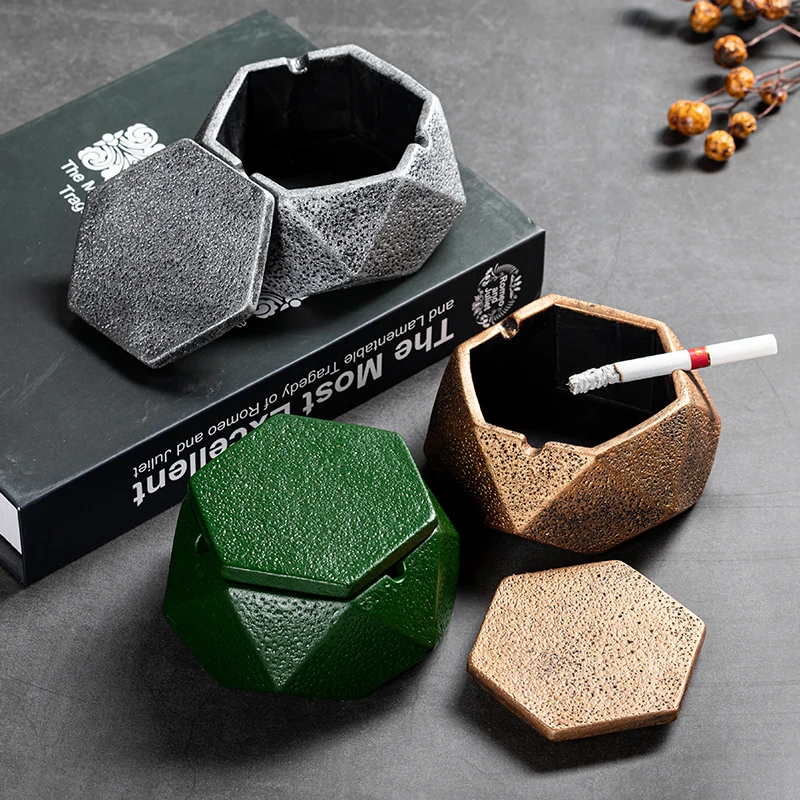 

Ashtrays gift for boyfriend Creative Ashtray Desk Home accessories Ash Tray Ashtray With Lid Ceramic Ashtray Ashtray for Home