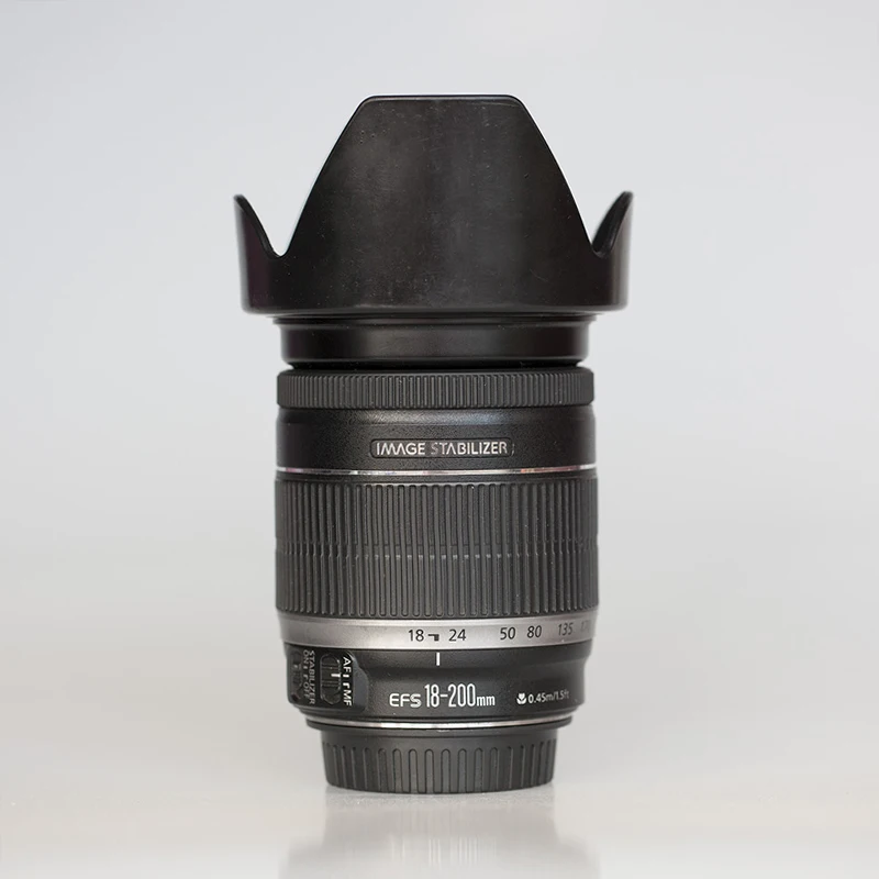 

Canon EF-S 18-200mm f3.5-5.6 IS half-frame auto zoom anti-shake lens