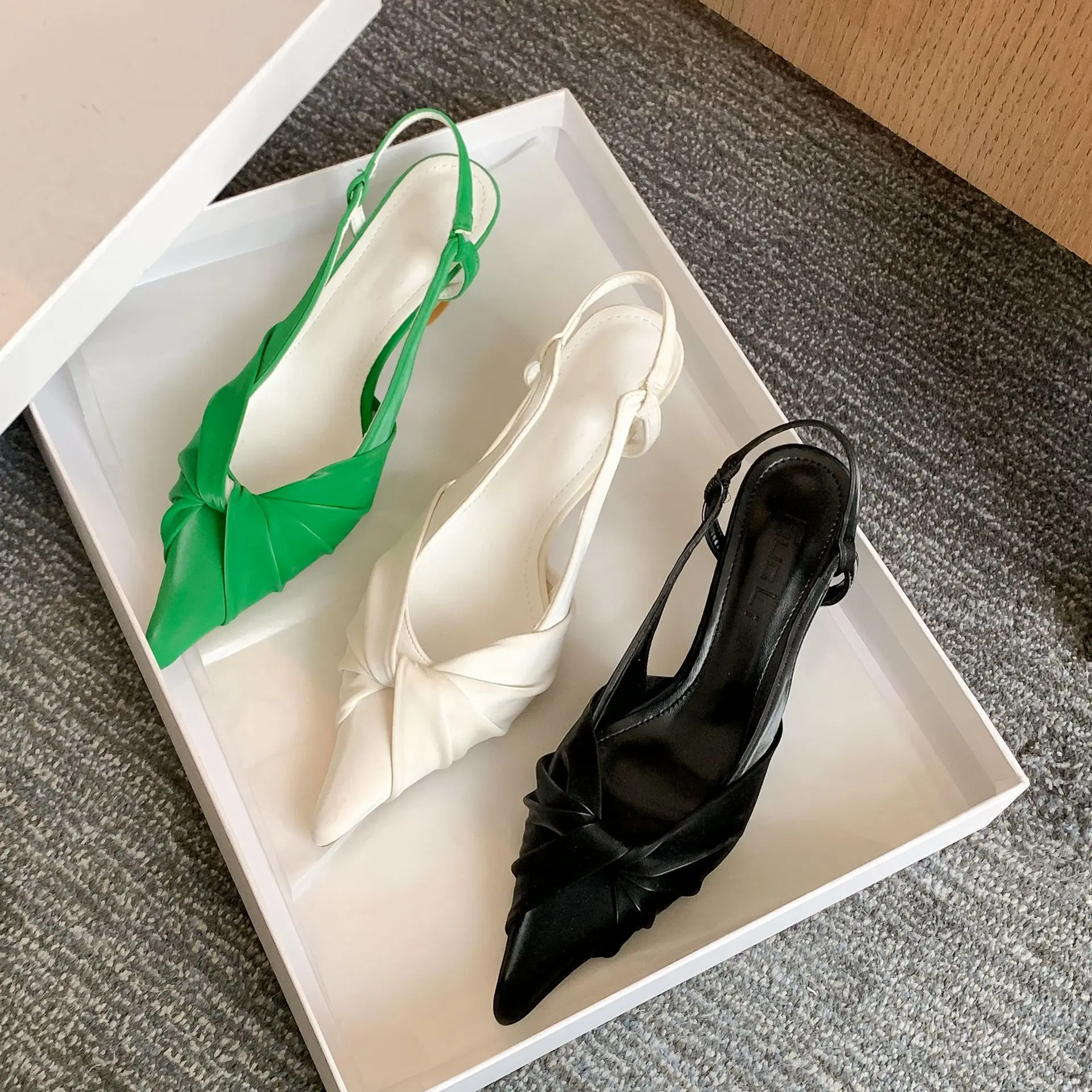 

Retro Woman Shoes 2022 Sandals Shallow Mouth Suit Female Beige Summer Heels Original New Stiletto Comfort Black Low Closed Girls