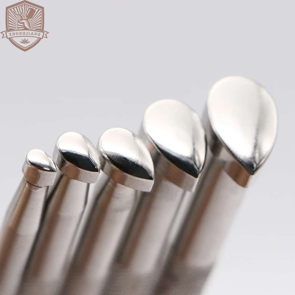 Инструмент для работы по коже гладкая груша клетчатый отпечаток большого пальца