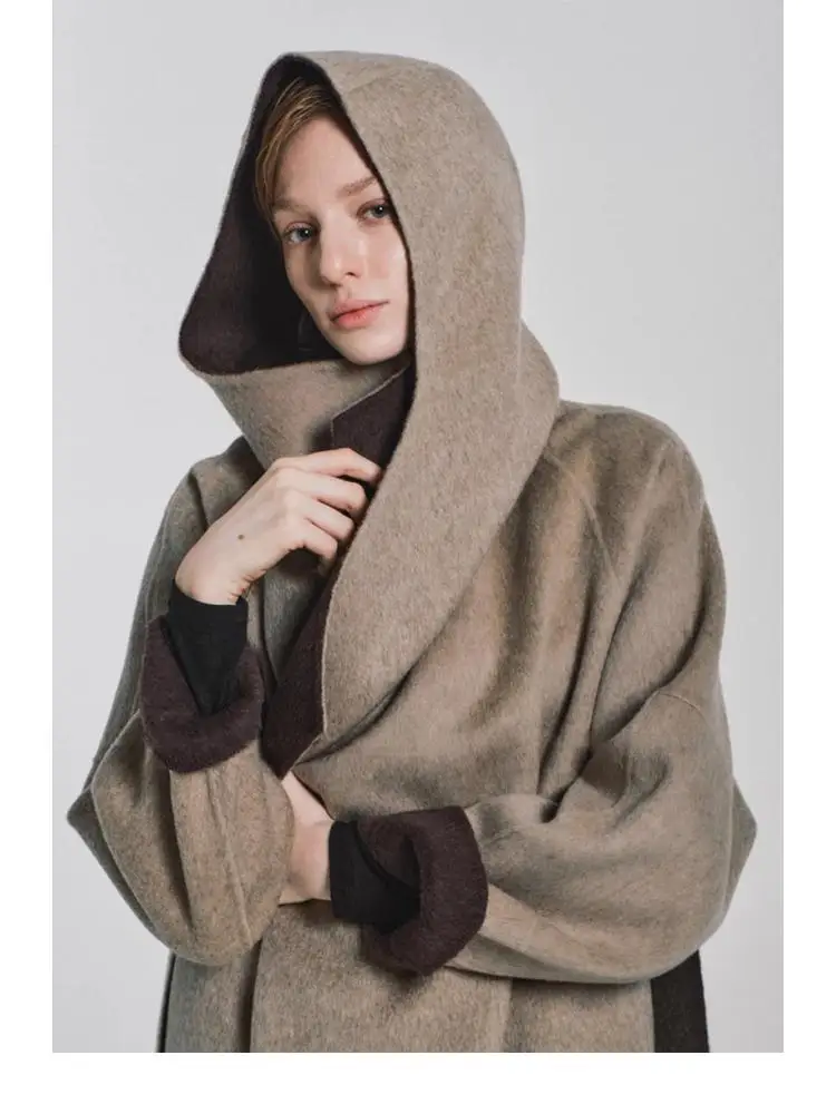 Офисная женская шерстяная куртка с капюшоном