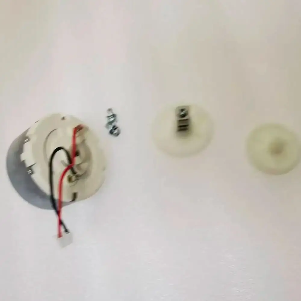 Фото Запчасти для роботов-пылесосов Ecovacs DEEBOT N9+ Plus, Yeedi K650, K730, DEEBOT U2, U2 Pro, Eufy RoboVac 11, 11C, 11S: мотор боковой щетки, редуктор №2